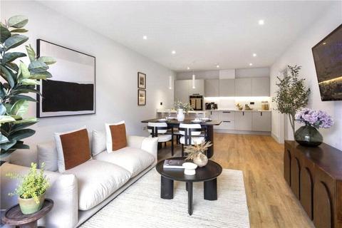 3 bedroom apartment for sale - Riverside Gardens, Oatlands Drive, Weybridge, KT13