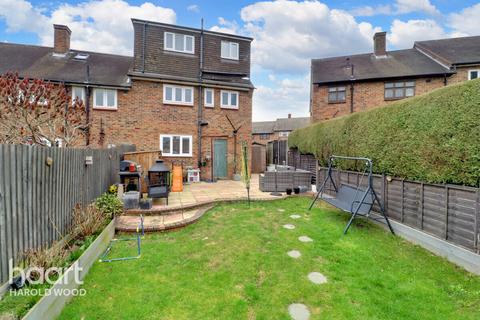 16 Penrith Road, Romford, RM3 9NS