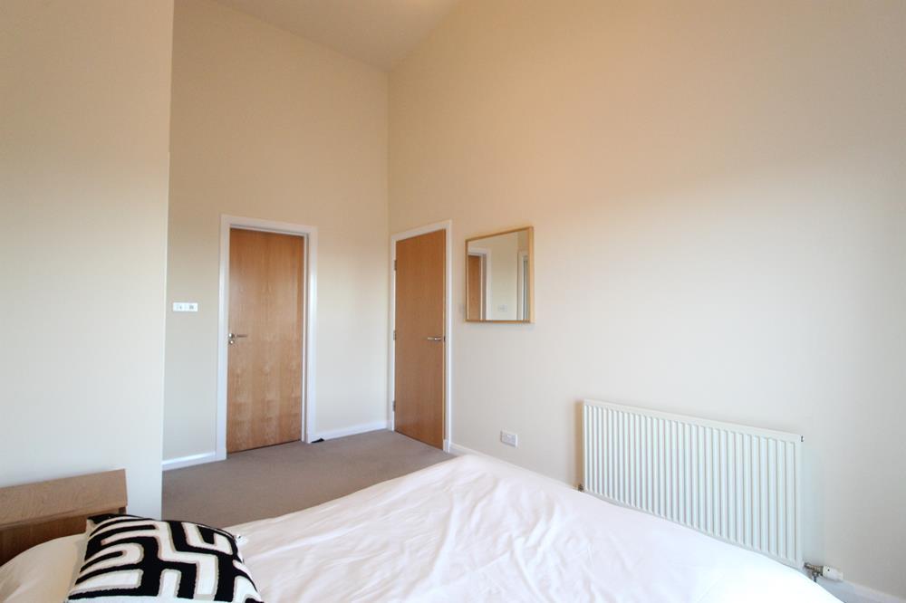 Bedroom 1 alt