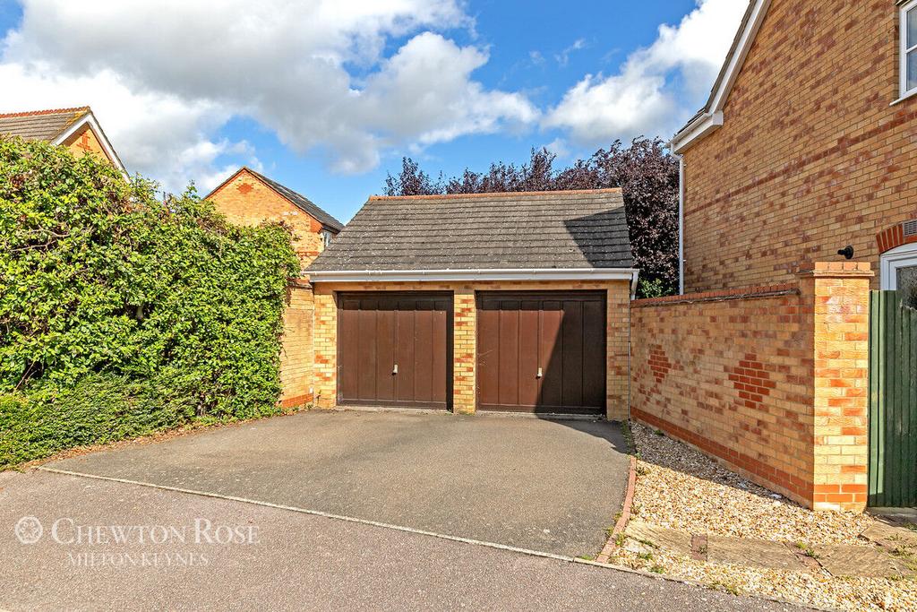 sters Meadow, Emerson Valley 5 bed detached house for sale £695,000