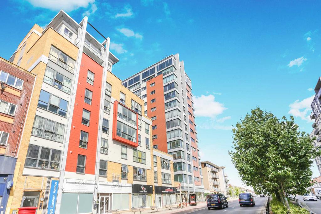 Eastern Avenue, Ilford 1 bed flat for sale £199,995