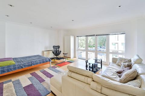3 bedroom flat for sale, Chicheley Street, South Bank, London, SE1