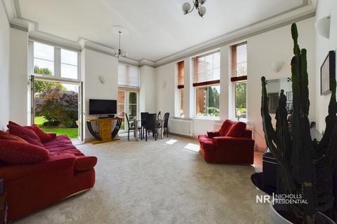 Flat 5, Canterbury House Queen Alexandras Way, Epsom, KT19 7DW