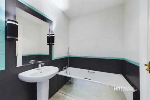 Flat 5, Canterbury House Queen Alexandras Way, Epsom, KT19 7DW