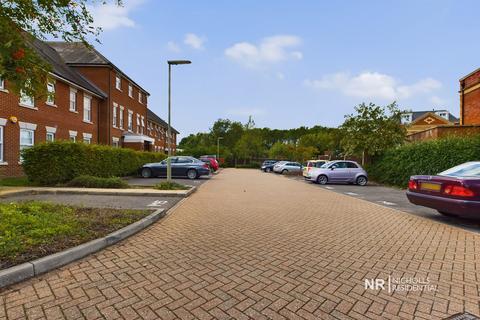 Flat 5, Canterbury House Queen Alexandras Way, Epsom, KT19 7DW