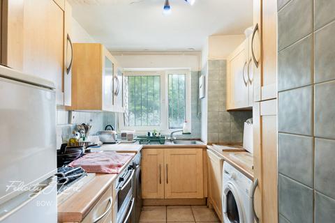 16 Dora Street, London, E14 7TP
