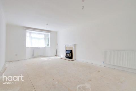 22 Hagbech Hall Close, Emneth, Wisbech, PE14 8EB