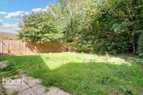 22 Hagbech Hall Close, Emneth, Wisbech, PE14 8EB