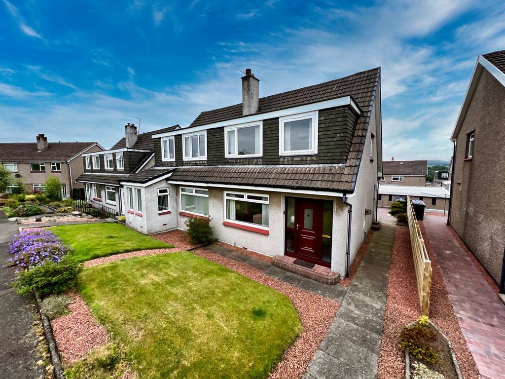17 Yarrow Crescent, 3 bed semidetached house for sale £209,995