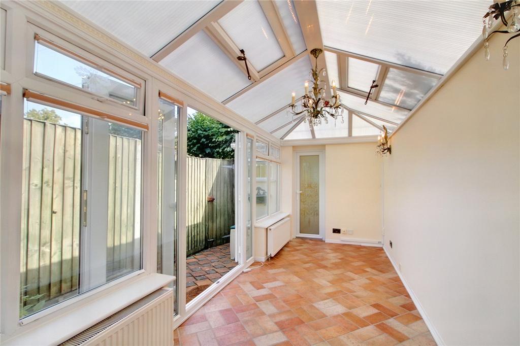 Carshalton Road, Norwich, Norfolk, NR1 2 bed terraced house £1,000 pcm (£231 pw)