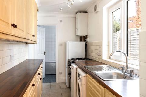 40 Camac Road, Twickenham, TW2 6NU