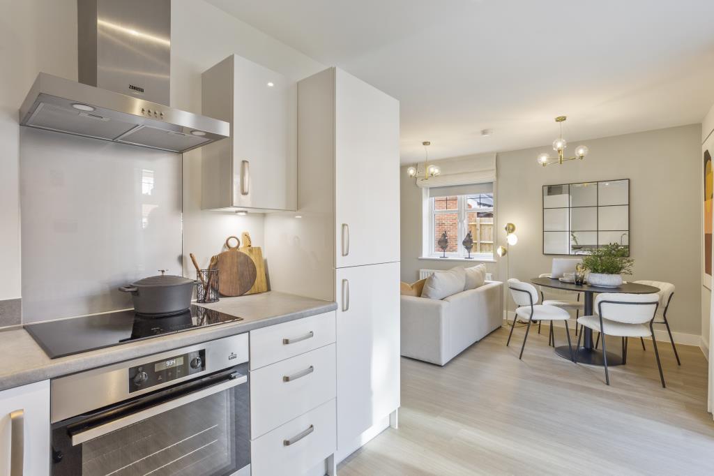 Kitchen/Dining Area