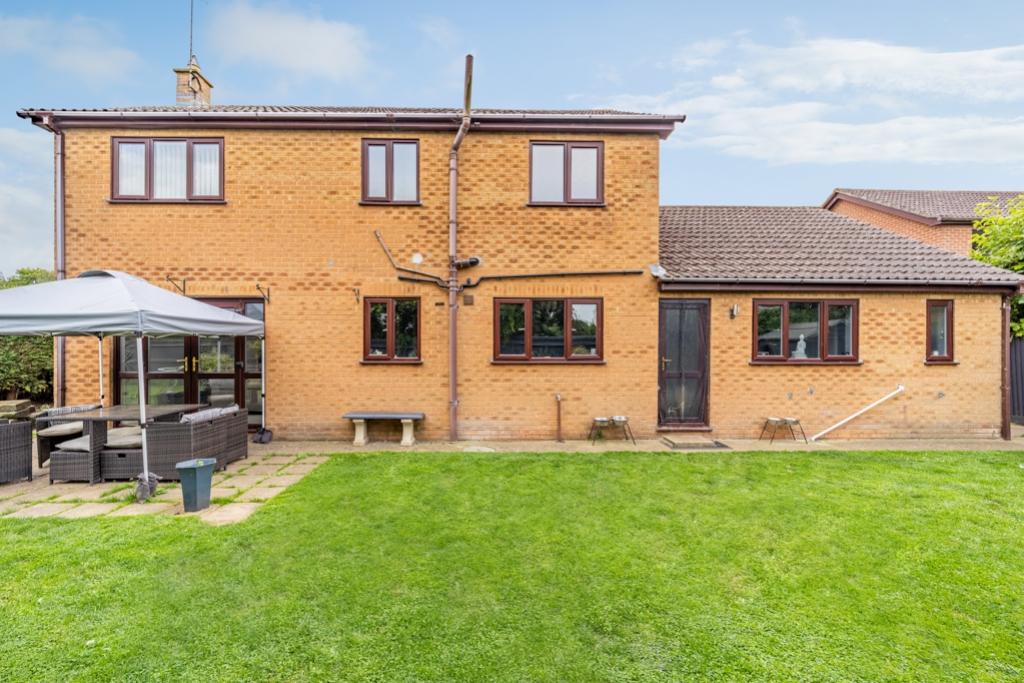 6 All Saints Close (Moulton)-9