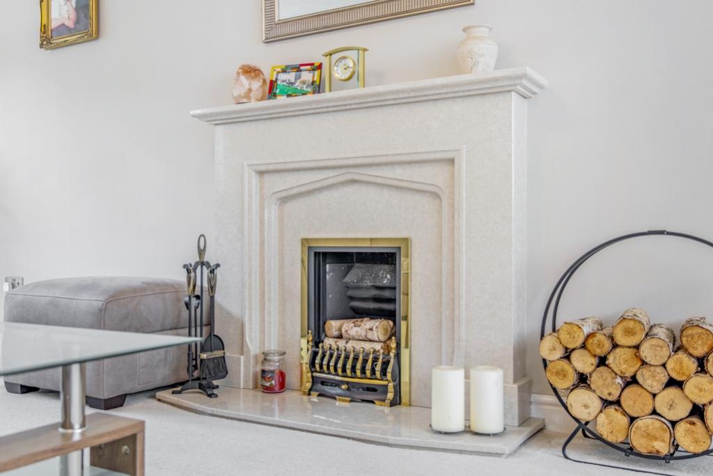 6 All Saints Close (Moulton)-12
