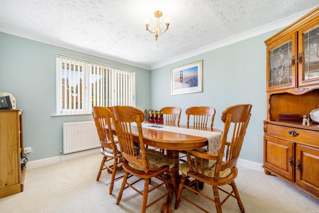 6 All Saints Close (Moulton)-13