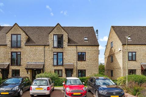 8 Beechgate, Witney, OX28 4JL