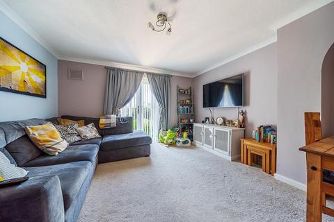 8 Beechgate, Witney, OX28 4JL