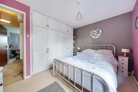 8 Beechgate, Witney, OX28 4JL