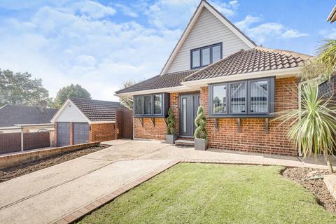 1 Boyce Green, Benfleet, SS7 5LF