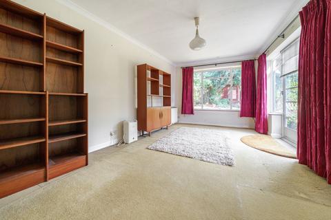 77 Guildford Road, West End, Woking, GU24 9HJ