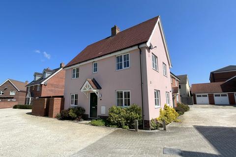 3 bedroom semi-detached house to rent, Reeds Way, Loddon