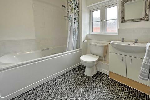 3 Haddeo Drive, Exeter, EX2 7PE