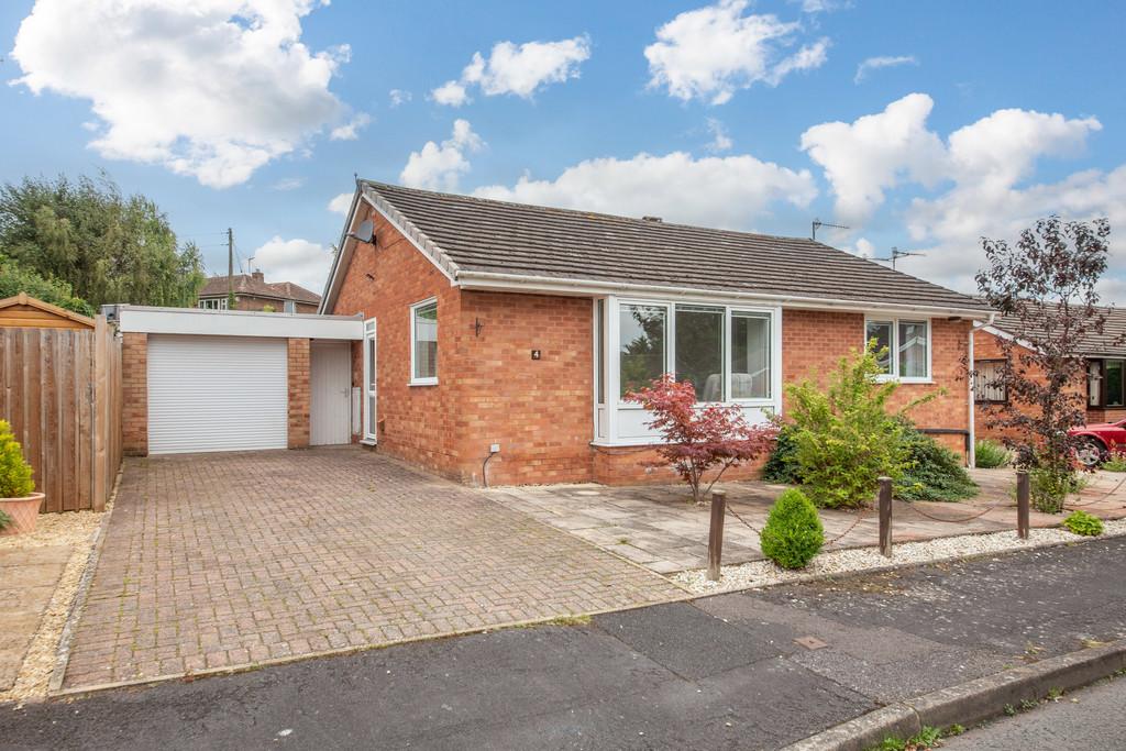 Tenbury Wells, Worcestershire, WR15 8DN 3 bed detached bungalow for