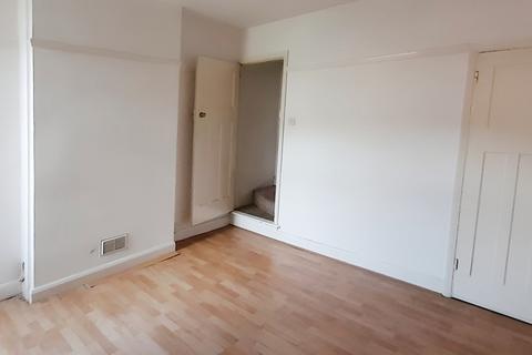 2 bedroom terraced house for sale, Kempson Road, Leicester