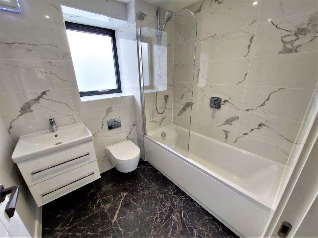 Bathroom En-Suite