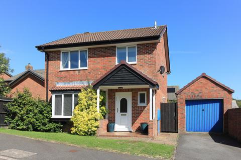 1 Barnett Way, Uckfield, TN22 1XH