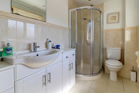 1 Barnett Way, Uckfield, TN22 1XH