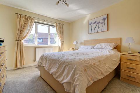 1 Barnett Way, Uckfield, TN22 1XH