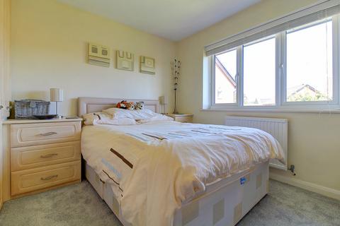 1 Barnett Way, Uckfield, TN22 1XH