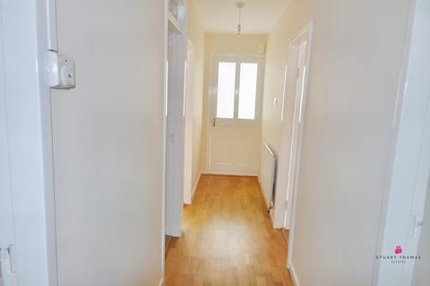 28 Farm Way, Thundersley, Benfleet, SS7 3RF