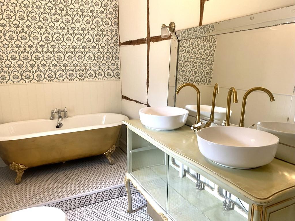 Master bath