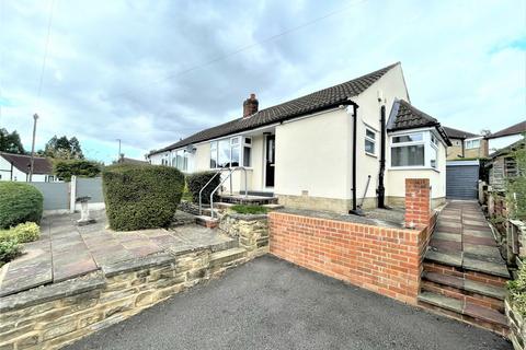 2 bedroom semi-detached bungalow to rent, Crawshaw Rise, Pudsey