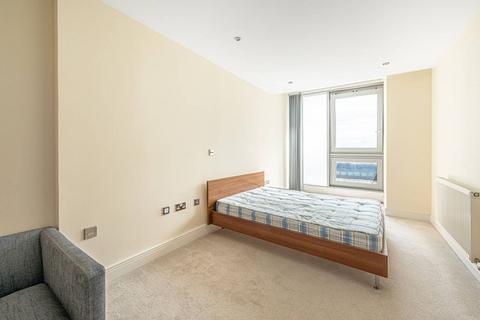 3 bedroom flat for sale, Kingsway, Finchley, London, N12