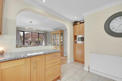 5 bedroom detached house for sale - Staplecross, East Sussex TN32