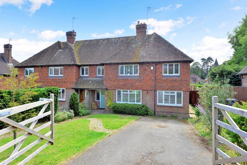 Downhurst Road, Ewhurst 4 bed semidetached house for sale £675,000
