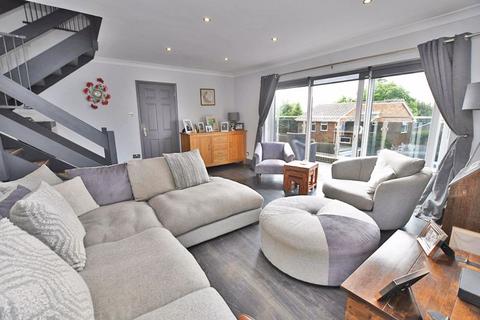 4 bedroom detached house for sale - Roman Heights, Maidstone