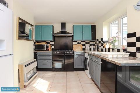 18 Coronation Close, Ruishton, Taunton, TA3 5LD