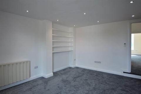 3 bedroom apartment to rent, 8B York Road, Kings Heath B14 7RZ