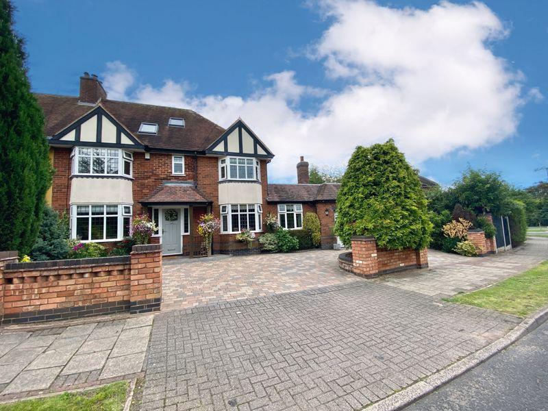 Willmott Road, Four Oaks, Sutton Coldfield, B75 5NS 6 bed semidetached
