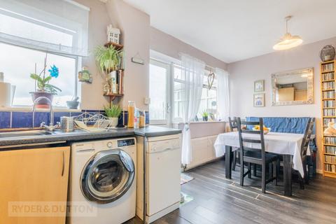 30 Dovecote Lane, Lees, Oldham, OL4 4SW