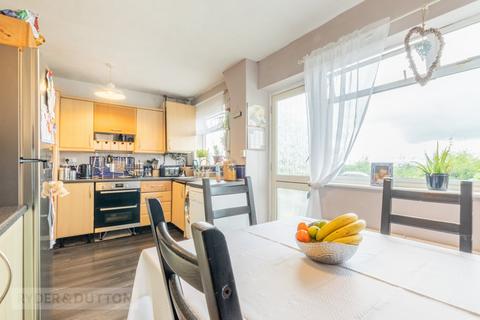 30 Dovecote Lane, Lees, Oldham, OL4 4SW