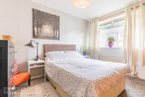 30 Dovecote Lane, Lees, Oldham, OL4 4SW