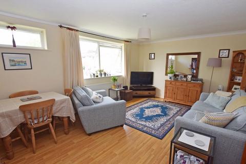 2 bedroom maisonette for sale - Wooteys Way, Alton