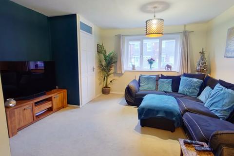 3 bedroom end of terrace house for sale - Grasmere Way, Fareham PO14