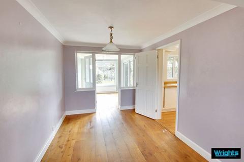 4 bedroom semi-detached house for sale, Palmer Road, Trowbridge