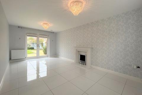 4 bedroom detached house to rent, Carnaile Road, Alconbury Weald